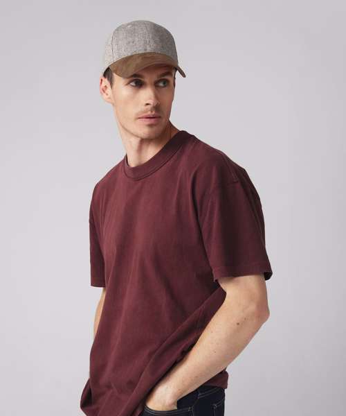 Suede peak herringbone cap